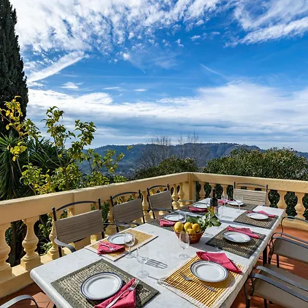 Giovanni - Relax Among - Happy Camaiore